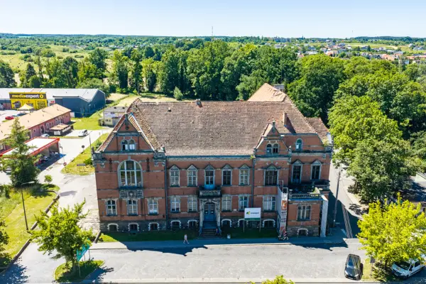 zachodniopomorskie, Gryfiński, Chojna, Budynek z XIX wieku | Centrum Chojny | Inwestycja
