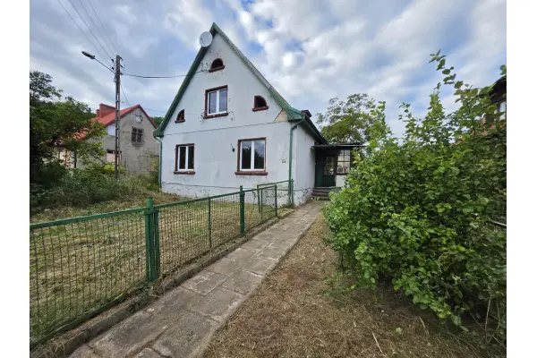 zachodniopomorskie, Policki, Police, Trzebież, Leśna, Dom w Trzebieży w okolicach plaży