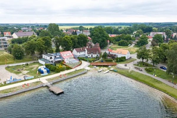 zachodniopomorskie, Stargardzki, Ińsko, Dom przy promenadzie w Ińsku