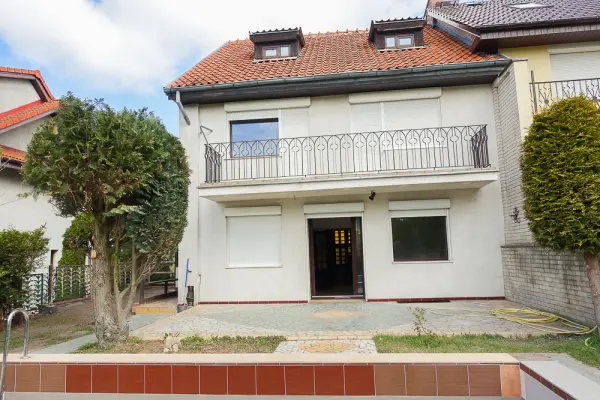 zachodniopomorskie, Szczecin, Podjuchy, Pół bliźniaka, 2 garaże, basen, działka 613 m2,