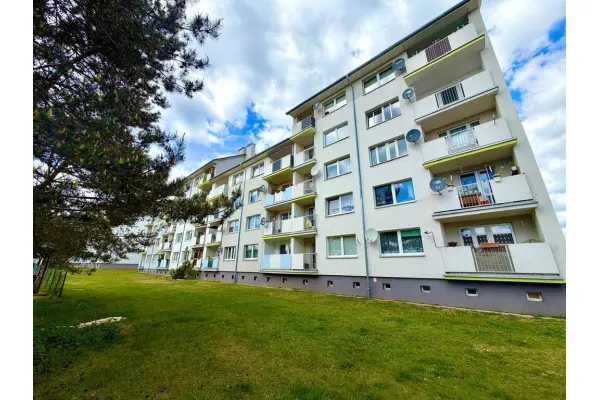 zachodniopomorskie, Goleniowski, Nowogard, Os. Gryfitów, Spółdzielcze 3 pok balkon piwnica