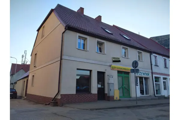 zachodniopomorskie, Drawski, Czaplinek, Kamienica w sercu Czaplinka na Pojezierzu Drawskim