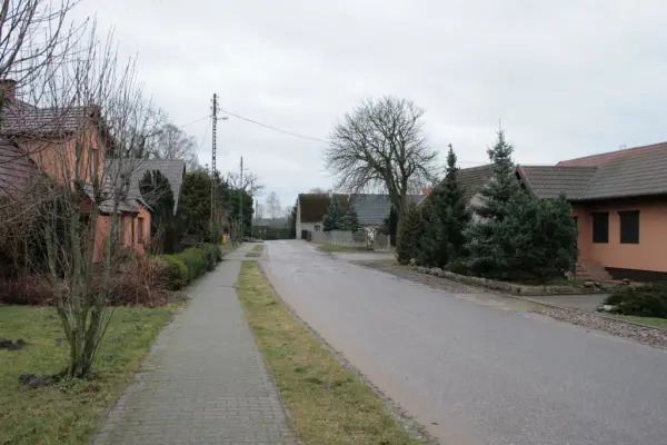 zachodniopomorskie, Łobeski, Dobra, Tucze, Dom z możliwością prowadzenia działalności!